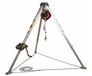 Winch system for transporting and positioning NoDigTech sleeve at the point of repair